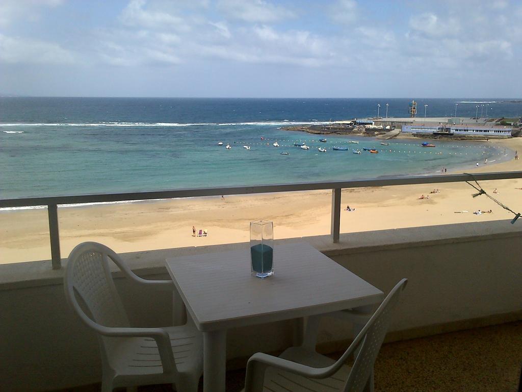 Apartamentos Luz Playa Las Palmas Room photo