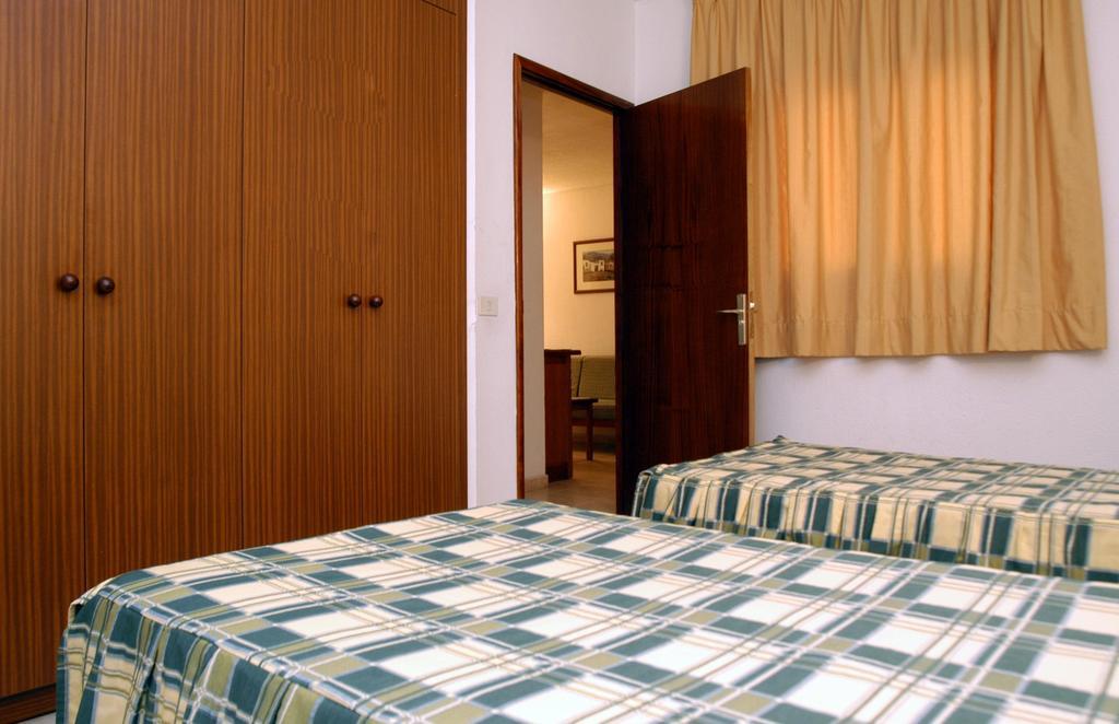 Apartamentos Luz Playa Las Palmas Room photo
